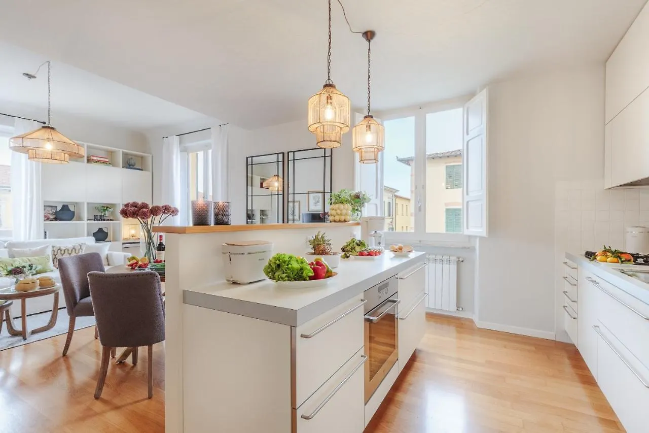 Buccellato: A Fresh Lavish Penthouse Inside The Wa Διαμέρισμα Λούκα